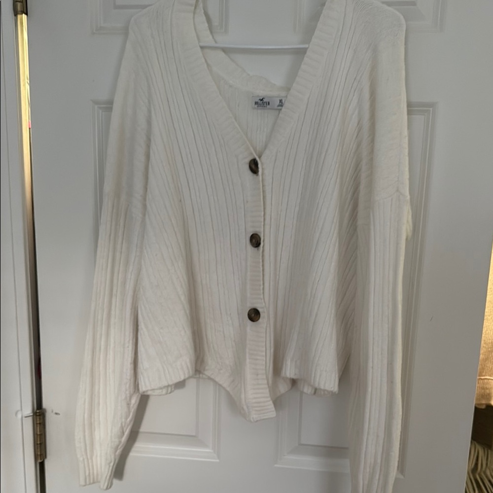 Hollister White Cardigan Sweater V-Neck Knit